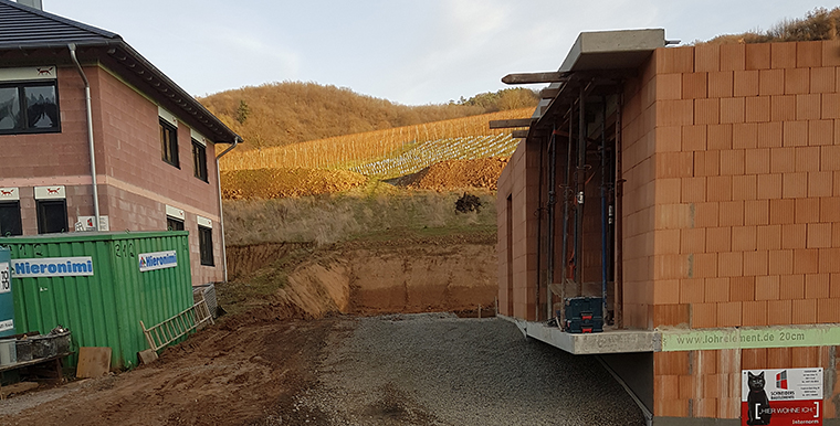 Romantisch schönes Foto mit roten Hausdächern