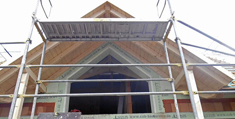 Romantisch schönes Foto mit roten Hausdächern